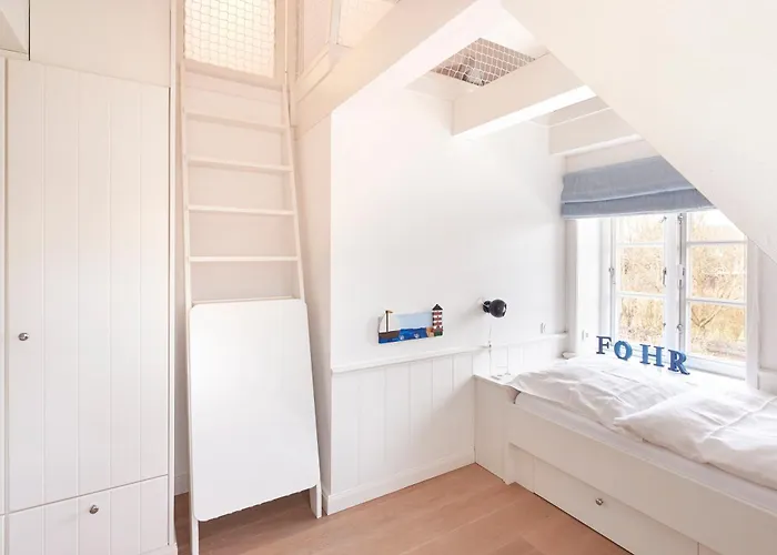 Semesterbostad Haus Evje Utersum